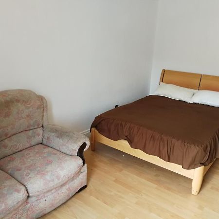 Budget Double Bedroom Near Glasgow City Centre And West End Экстерьер фото