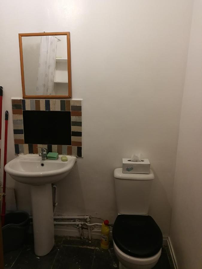 Budget Double Bedroom Near Glasgow City Centre And West End Экстерьер фото